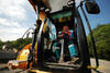 Ruda nad Moravou - Strojník v kabině kolového rypadla JCB JS175 firmy LBtech