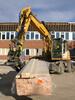 Doplněním naklápěcího rotátoru o paletizační vidle se značně rozšíří možnosti využití rypadla na stavbě