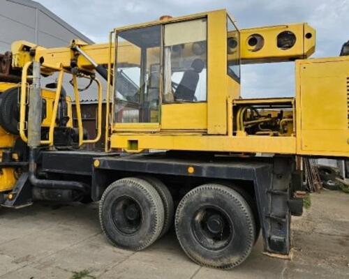 TATRA T815 + UDS 114a