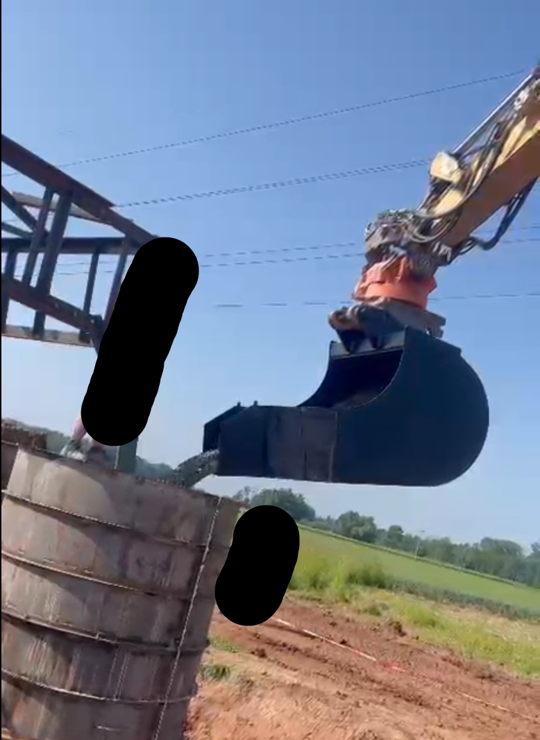 Lopata na nalévání betonu