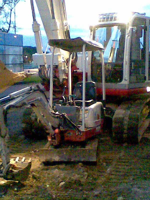 Re: co poviete na takeuchi 1140?