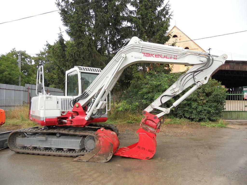 Re: co poviete na takeuchi 1140?