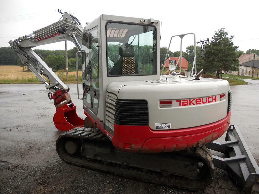 Re: co poviete na takeuchi 1140?