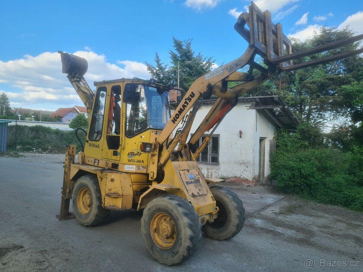 kloubový traktorbagr Komatsu WB60A