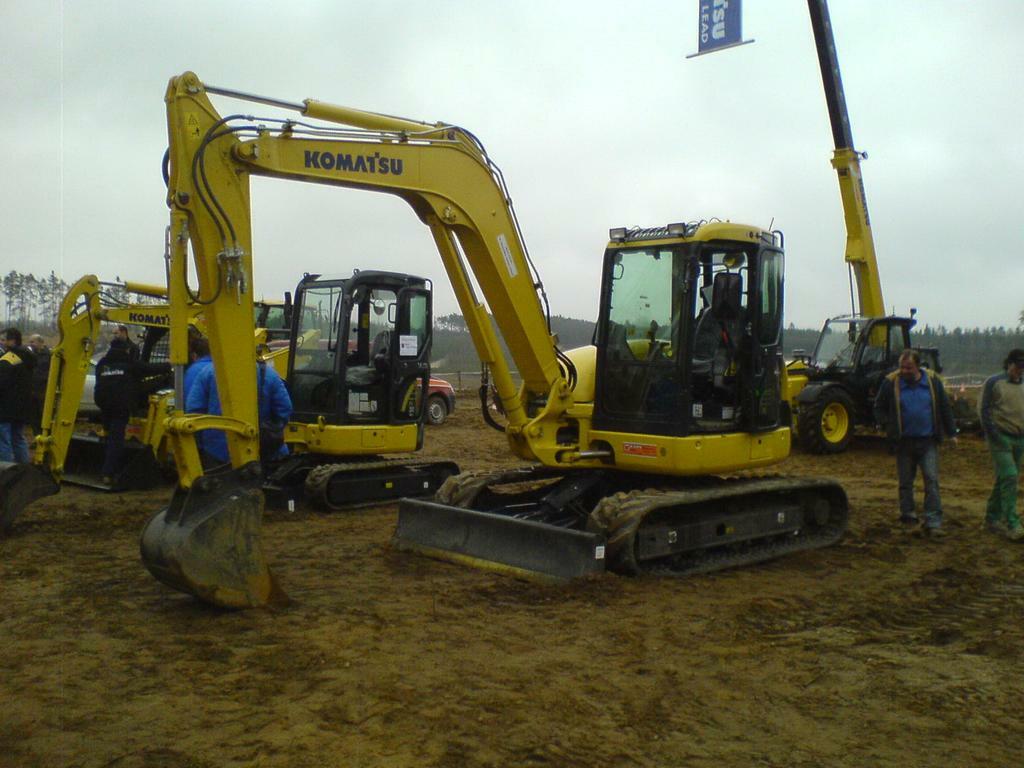 Předváděčky 2009 ( komatsu,volvo,cat,liebherr)