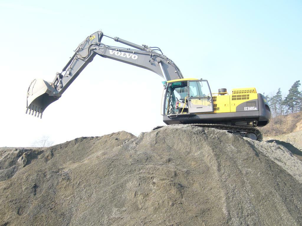 Re: Předváděčky 2009 ( komatsu,volvo,cat,liebherr)