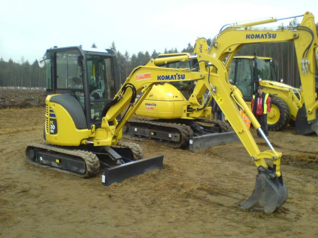 Re: Předváděčky 2009 ( komatsu,volvo,cat,liebherr)