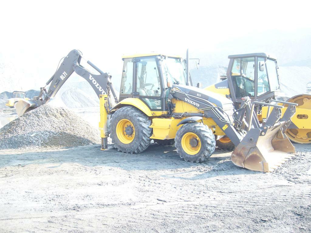 Re: Předváděčky 2009 ( komatsu,volvo,cat,liebherr)