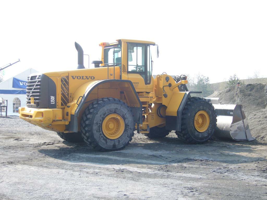 Re: Předváděčky 2009 ( komatsu,volvo,cat,liebherr)