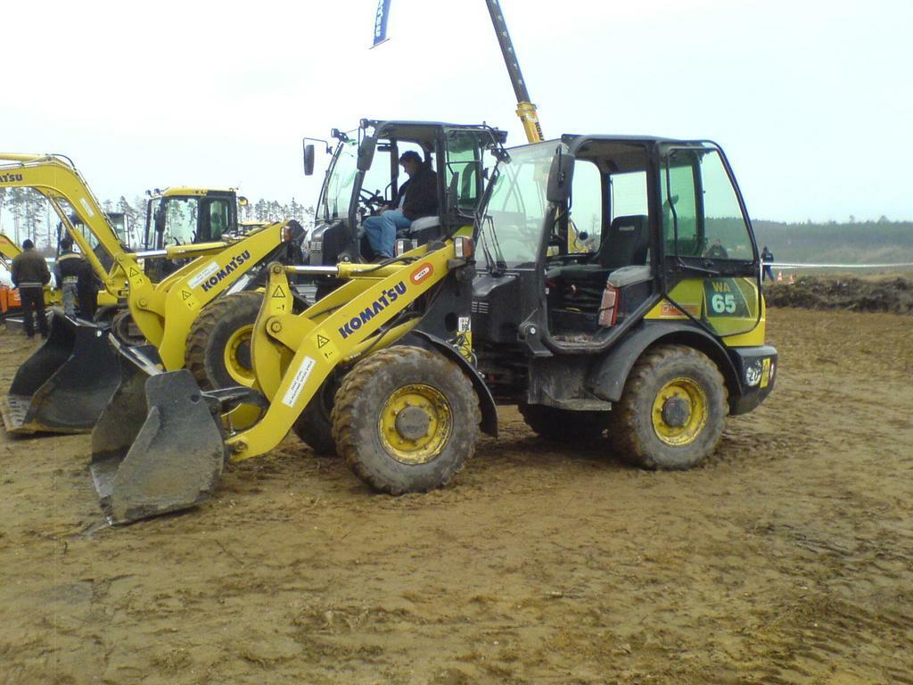 Re: Předváděčky 2009 ( komatsu,volvo,cat,liebherr)