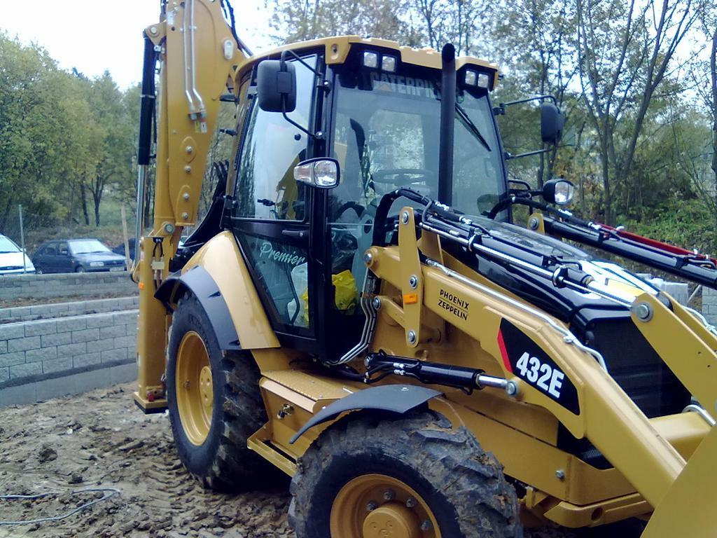 Re: Traktorbagr CAT