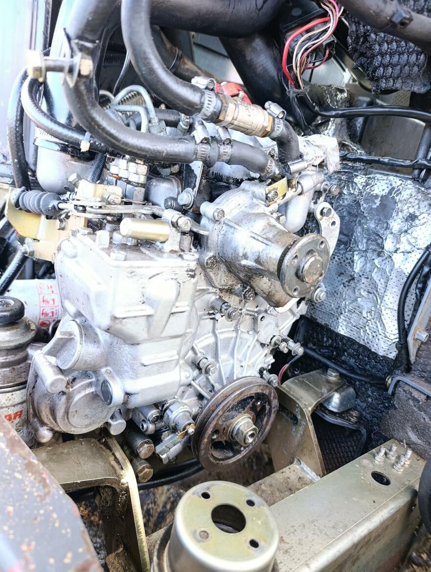 Zapojení čidla teploty vody Terex TC16 Mitsubishi L3E 