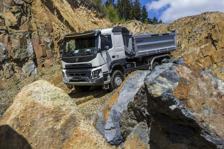 Volvo FMX 6x6