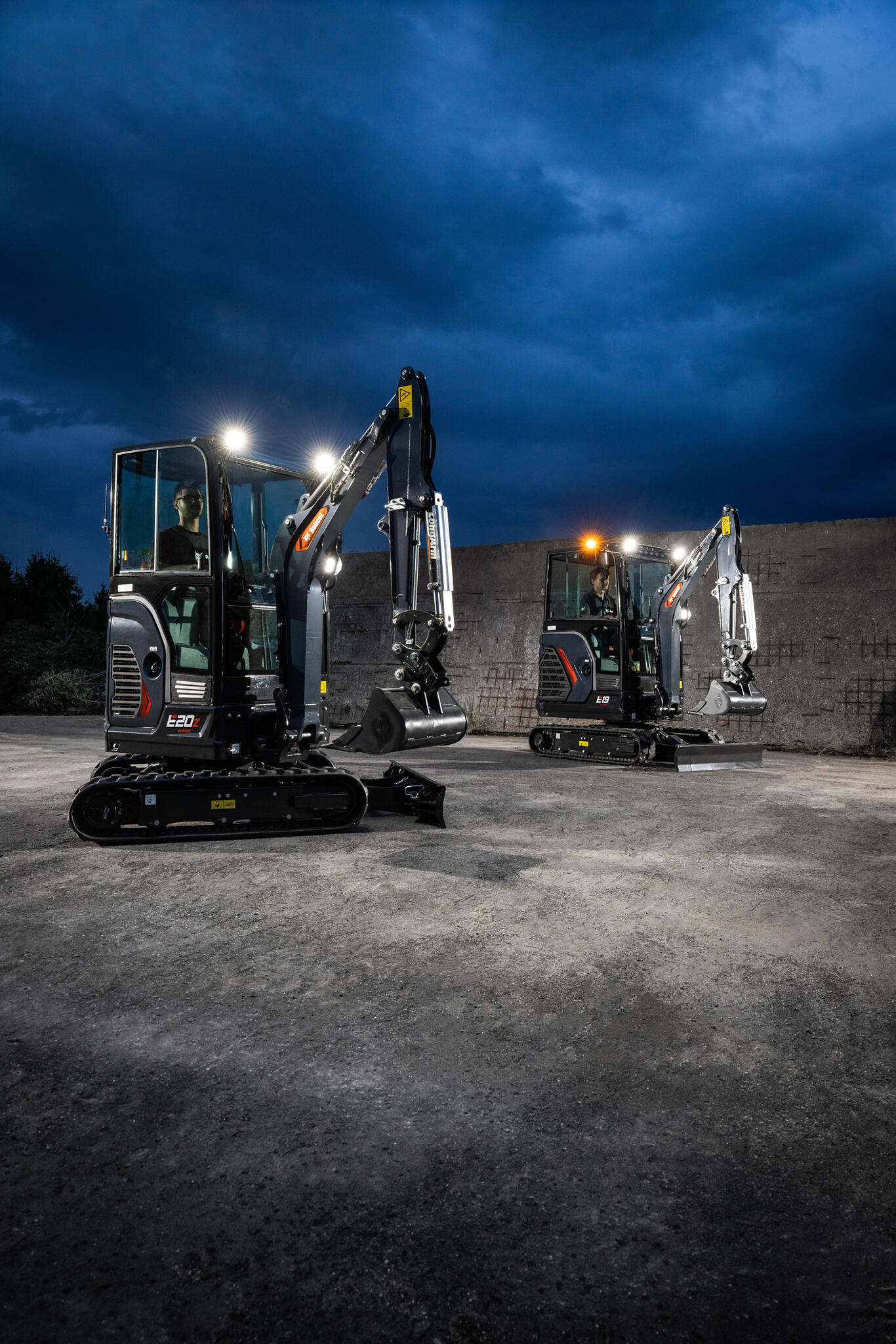 Bobcat 1-2t Mini Excavator Premiere Launch Edition