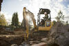 Minirypadlo Cat 301.5 při práci