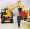 Skupinové foto u prvního exempláře JCB 7