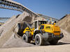 Kolový nakladač Liebherr L 566 XPower při nakládce materiálu