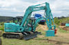 Nové pásové midirypadlo Kobelco SK85MSR s powertiltem