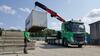 Nákladní vozidlo VOLVO FH 8x4 tridem s hydraulickým jeřábem Epsilon společnosti EDIKT